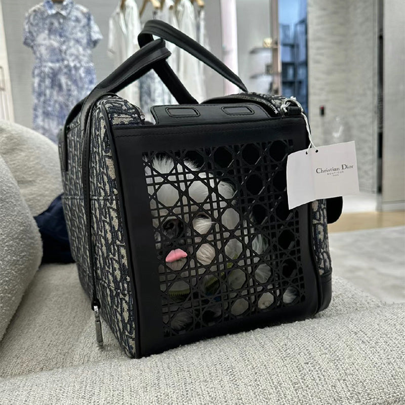 DD Dog Airline Carrying Bag