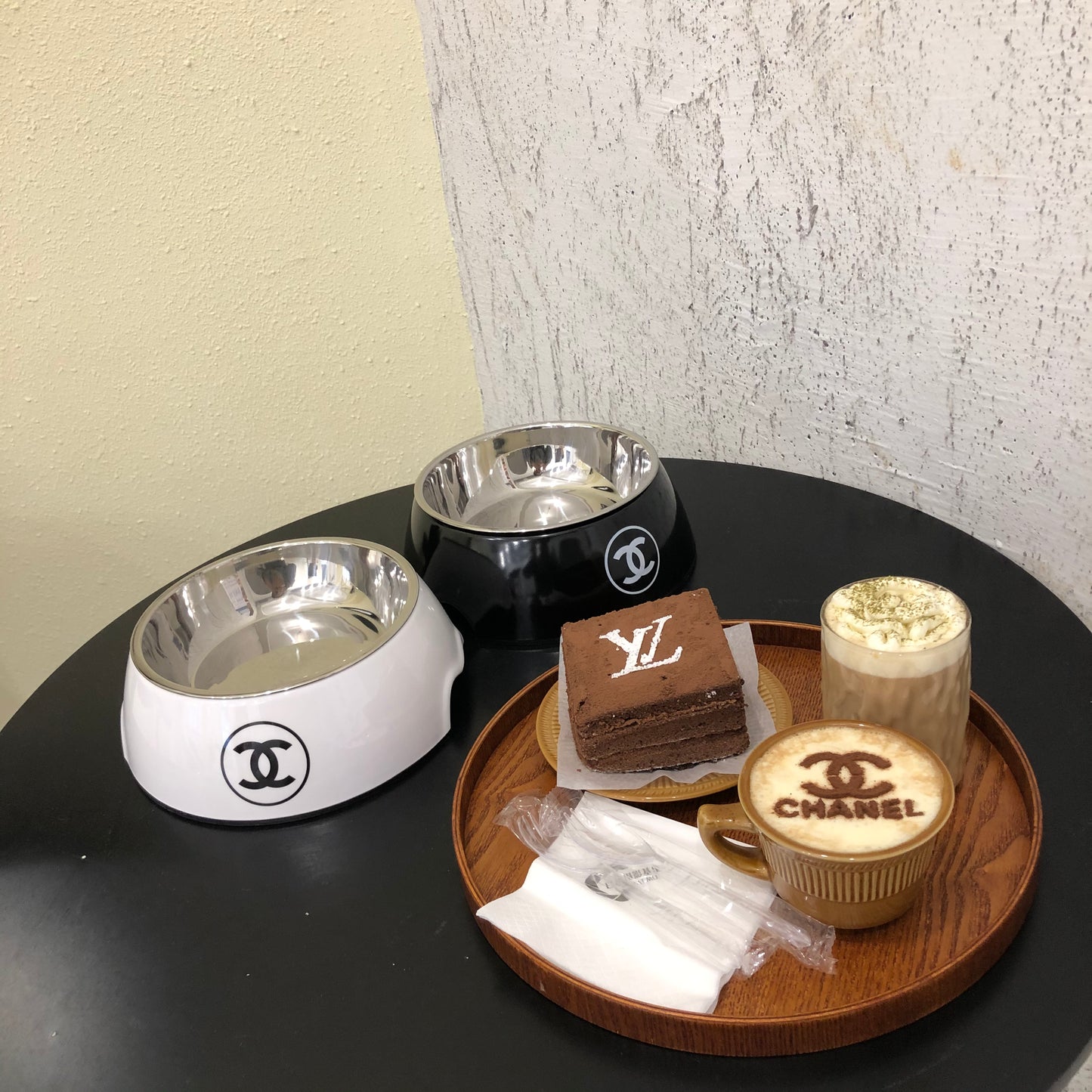 Chewnel two-color luxury dog bowl